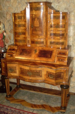 SECRETAIRE-sekretár, orechová dyha, intarzovaný, 18.st., lastronato noce, intarsciato,700´, Misure:183x65x120, Prezzo:25.000,-EUR
